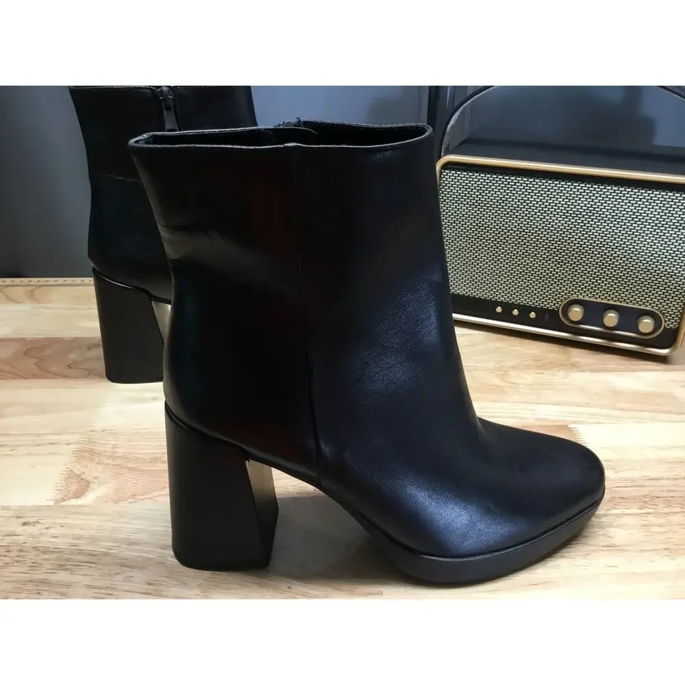 Naturalizer Genn-Reach Women's 10 Black Leather Side Zip Block Heel Ankle Boots